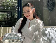 Hoa hậu Thùy Tiên khoe dáng với mẫu túi mới từ nhà Gucci