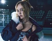 Lily-Rose Depp dẫn đầu Chiến dịch Coco Neige 2023 của Chanel