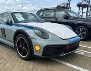 Ông Đặng Lê Nguyên Vũ mang Porsche 911 Dakar thứ 2 về Việt Nam?