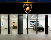 Lamborghini ra mắt showroom mới tại Hồ Chí Minh