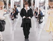 Maison Margiela Co-Ed Xuân-Hè 2024: Vẻ đẹp phi thường từ rác tái chế