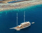 Phiêu lưu cùng du thuyền Fenides Liveaboard khám phá những hòn đảo tuyệt đẹp ở Indonesia
