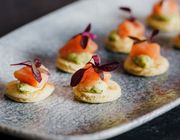 Khám phá cách chế biến những chiếc bánh canapes