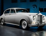 Ringbrothers tiết lộ Rolls-Royce Silver Cloud II cổ điển