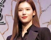 Sau Prada, Sana (TWICE) chính thức trở thành đại sứ YSL Beauty
