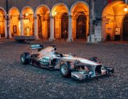 RM Sotheby's bán chiếc Mercedes-AMG Petronas F1 W04 của Lewis Hamilton