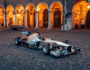 RM Sotheby's bán chiếc Mercedes-AMG Petronas F1 W04 của Lewis Hamilton