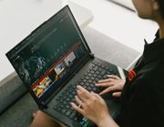 Tại Việt Nam laptop mạnh nhất với giá 125 triệu đã được ra mắt