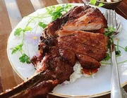 Runner Sài Gòn gợi ý điểm ăn uống khi tham gia giải chạy đêm