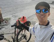 Hai ngày đạp xe hơn 240 km về quê ăn Tết