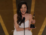 Lịch sử gọi tên khi Dương Tử Quỳnh đoạt giải Oscar 2023