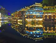 Tour Phượng Hoàng Cổ Trấn 2023 siêu hot chỉ hơn 7 triệu đồng