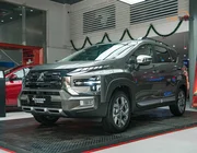 Cận cảnh Mitsubishi Xpander Cross 2023 tại đại lý: Nâng cấp trang bị, giá tăng nhẹ