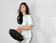 Thang Duy ở Paris Fashion Week khoe phong cách nhẹ nhàng nữ tính