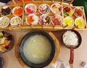 Độc lạ, ngon miệng đã mắt với món bún qua cầu Vân Nam, Trung Quốc