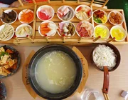Độc lạ, ngon miệng đã mắt với món bún qua cầu Vân Nam, Trung Quốc