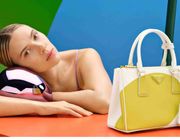 Chiến dịch túi Prada New Galleria cùng nữ diễn viên Scarlett Johansson