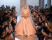 ELIE SAAB Couture Thu Đông 2023: Sự thanh lịch và duyên dáng