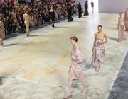 Fendi Couture Thu Đông 2023 - Tìm kiếm sự thanh lịch trong sự đơn giản