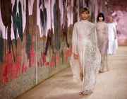 Christian Dior Couture Thu Đông 2023 -  Cảm hứng từ Nữ thần đương đại