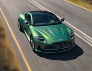 Thương hiệu xe sang Anh quốc ra mắt Aston Martin DB12 tại Singapore