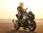 BMW G310 RR phiên bản 2023 ra mắt tại Ấn Độ