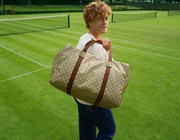 Túi quần vợt Gucci Duffle thiết kế riêng cho Giải vô địch Wimbledon