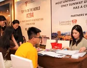 Tưng bừng Ngày hội giáo dục nhân dịp kỷ niệm 50 năm quan hệ ngoại giao Việt Nam và Malaysia