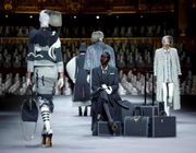 Thom Browne Couture Winter 2023: Bước chân vào lịch thời trang cao cấp