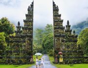 Khám phá tour du lịch Bali từ cổng trời Handara đến đền nước Ulun Dan