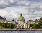Khám phá đời sống hoàng gia Đan Mạch tại cung điện Amalienborg