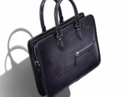 Berluti Un Jour – Deux Jours: Những tác phẩm túi biểu tượng kết tinh từ một thế kỷ tinh hoa chế tác