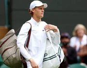 Các thương hiệu xa xỉ hướng đến “miếng bánh” lợi nhuận trên sân tennis