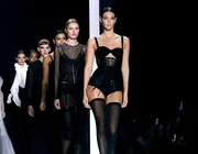 Dolce&Gabbana Xuân Hè 2024 vẻ đẹp cốt lõi gắn liền với mã DNA