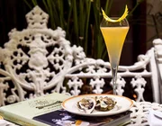 Cách làm 1 ly rượu French 75 kiểu Pháp có gì đặc biệt?