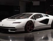Lamborghini Countach LPI 800 - 4: Huyền thoại tái sinh