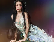 Đây đích thực là "chị đẹp thân thiện", kết hợp với nhiều sao nữ nhất ở Chị đẹp đạp gió rẽ sóng!