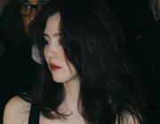 Đằng sau khoảnh khắc "chị đẹp chị chảnh" không bắt chuyện với ai của Han So Hee ở hàng ghế đầu show Dior