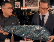 Một đặc sản giá gần 4.500 USD dùng vàng làm gia vị, Shark Hưng và Thái Công đều gây tranh cãi khi nói Việt Nam chỉ có 10 cái?
