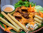 Cơm lam món ăn truyền thống của đồng bào Tây Bắc