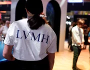Tỷ phú Bernard Arnault cải tổ LVMH mạnh mẽ để chuẩn bị cho năm 2024