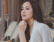 Hoa hậu Mai Phương Thuý bắt trúng hoa cưới Vân Hugo, ai dè có cách xử lý khiến dàn sao Vbiz ngỡ ngàng