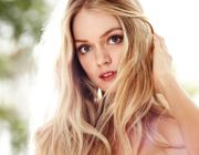 Thiên thần Victoria's Secret có kiểu ăn kiêng lạ nhất thế giới, luôn "khai tử" 2 thứ