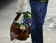 Điểm qua các mẫu túi xách ấn tượng tại Paris Fashion Week