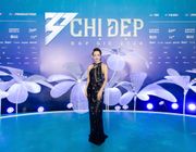 “Chị đẹp sách giáo khoa” được hẳn chị gái và con gái tháp tùng