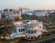 Le Cercle Hue - Nhà hàng xứ kinh kỳ với kiến trúc lịch sử & ẩm thực tinh tuý