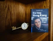 "Châu Nhuận Phát - Đại hiệp Hồng Kông" viết về biểu tượng lớn của điện ảnh Hương Cảng