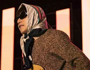 Mốt trùm khăn được G-Dragon, Sơn Tùng M-TP lăng xê