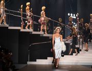 BST Dolce & Gabbana Xuân Hè 2025: Sự rung cảm với sức quyến rũ của cảm hứng retro
