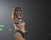 Lisa lại bị chỉ trích